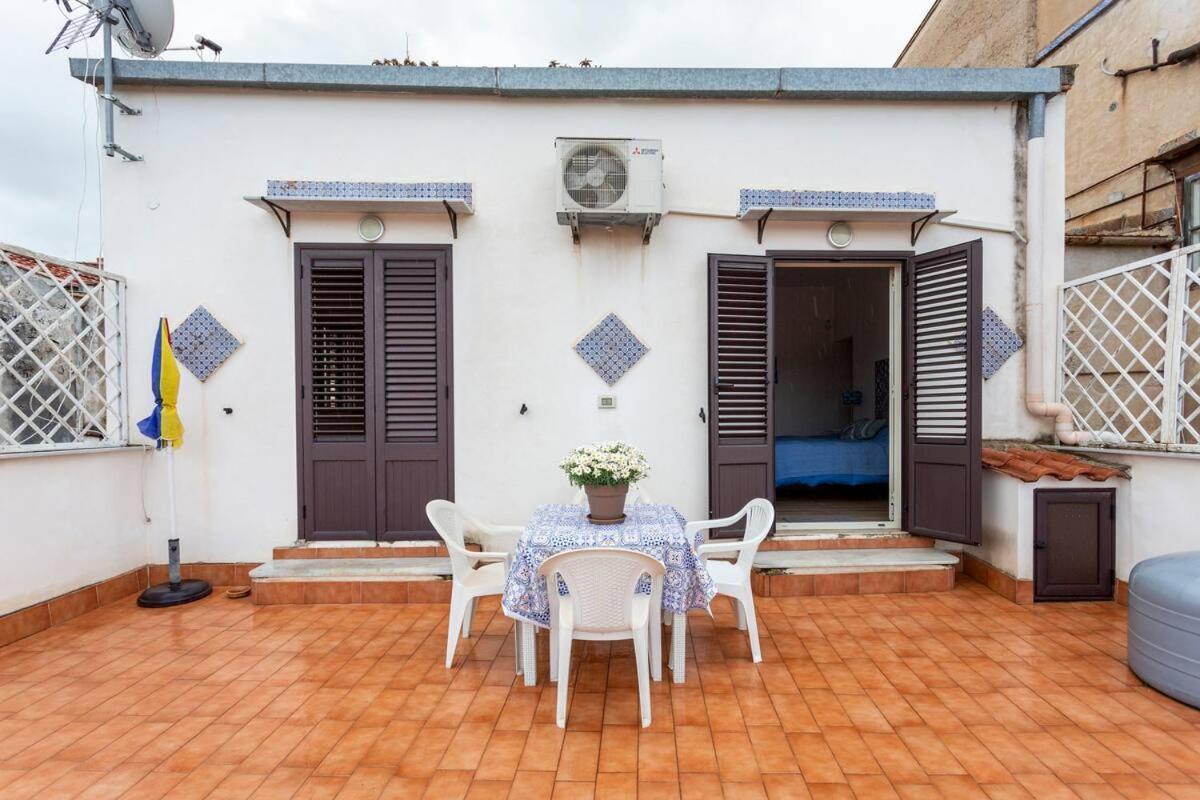 Frank'S House - Appartamento Con Terrazzo In Centro Palermo Eksteriør bilde